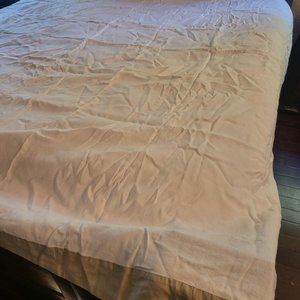 St Geneve Linen Duvet King Used Excellent Condition
